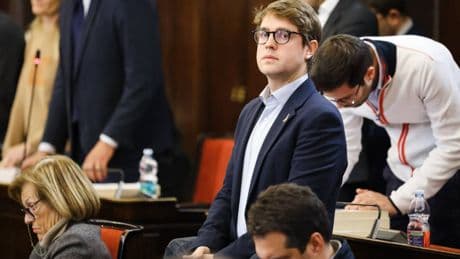 Maggioranza al capolinea, ogni giorno una rissa
