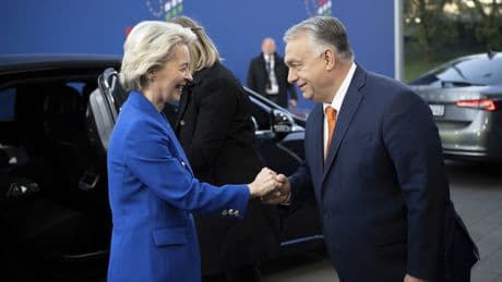 Bruselas estudia aranceles y control de capitales para sancionar a Rusia