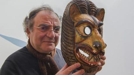 Josep Maria Fericgla, antropólogo: “Invité a mi casa a un indígena de la alta Amazonia y me dijo que no entendía cómo elegimos a la gente que manda, no les preguntamos qué han soñado; sin eso no podemos fiarnos”