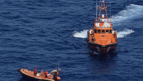 Recuperan los cuerpos de los dos ocupantes de la avioneta caída al mar en Mallorca: el piloto y su hijo menor de edad