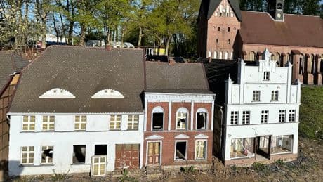 Einbruch in Freizeitpark - Führt eine Spur aus Bonbon-Papier zu den Tätern?