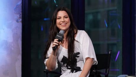 Amy Lee Doubles Her No. 1s As Her High-Profile Collaboration Debuts