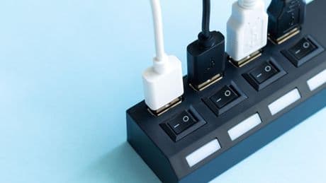 Hardware: USB-Switch: Per Knopfdruck an zwei Computern mit einer Maus arbeiten