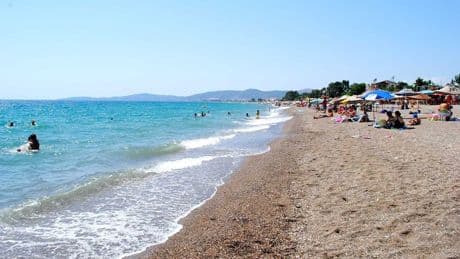 Ünlü tatil bölgesinde barajlar tehlikede: Plajlardaki duşları bile kapattılar
