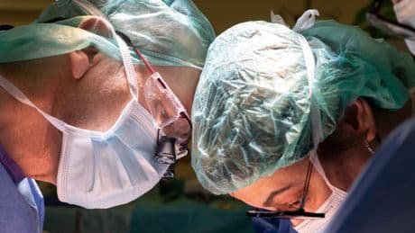 Bellvitge extirpa un cáncer de páncreas considerado inoperable con una técnica pionera