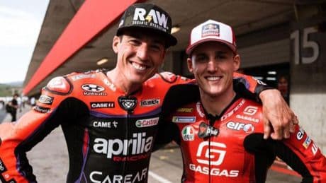 El reencuentro en el Balaton Park de los retirados Aleix y Pol Espargaró