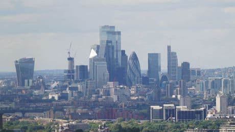 FTSE 100 edges down despite hopes of end to Russia-Ukraine war