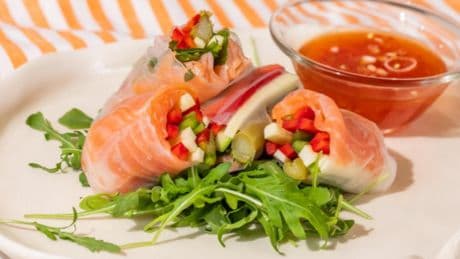 La cena ligera y saludable que querrás comer todo el verano: sin horno ni fuego y lista en 10 minutos
