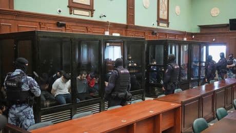 Terrorprozess in Moskau: Islamisten wegen Anschlags auf Konzerthalle vor Gericht