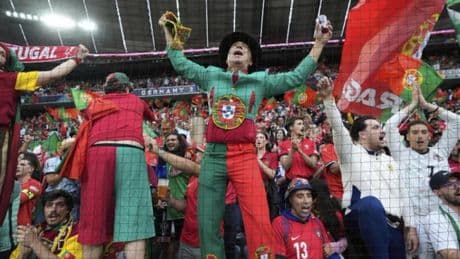Fallece un aficionado en la grada del Allianz Arena en el que se jugó el Portugal-España