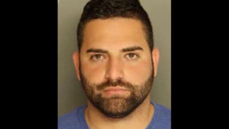 ‘Fake cop’ at murder scene arrested after the real cops asked him for his credentials