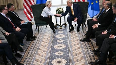 Droits de douane : face à la guerre commerciale de Trump, l’Union européenne capitule