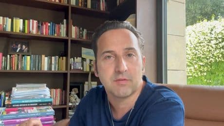 Iker Jiménez clama contra quienes lanzan &quot;bulos por ideología&quot;: &quot;No me déis clases de decencia, que se os ve plumero&quot;