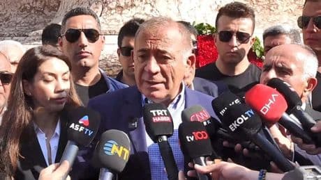 Gürsel Tekin: Bina tartışmasının parçası olmayız