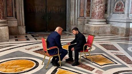 Medienbericht - Das sagte Selenskyj zu Trump bei der Papst-Beerdigung