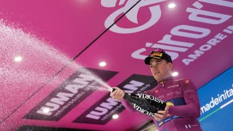 Pedersen logra la cuarta victoria en el Giro y Del Toro aumenta la ventaja como 'maglia rosa'