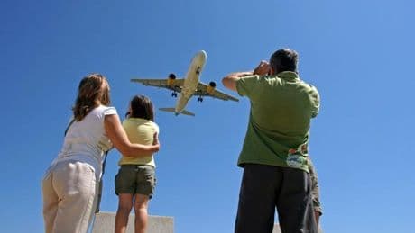 Aeropuerto de El Prat de Barcelona, en directo: última hora de la propuesta de ampliación presentada por Salvador Illa