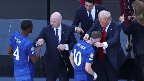 Spelersvakbond FIFPRO vergelijkt FIFA-voorzitter Gianni Infantino met keizer Nero na ’onacceptabel’ WK