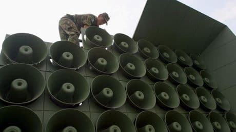 Diktatur: Nordkorea baut offenbar Propaganda-Lautsprecher an Grenze ab