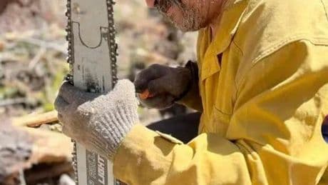 Firefighter dies after cardiac emergency while battling Montana wildfire