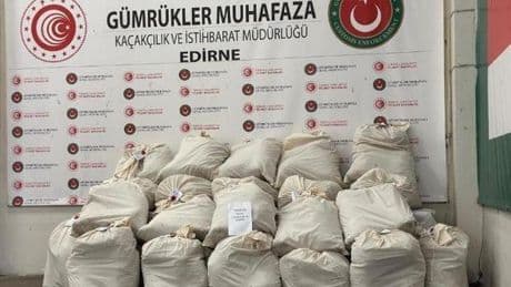 Kaçakçılar uyuşturucuları cihazla takibe almışlar! Tam 318 kilo uyuşturucu ele geçirildi
