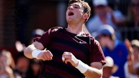 Jack Draper fights back from set down to reach last eight at Queen’s