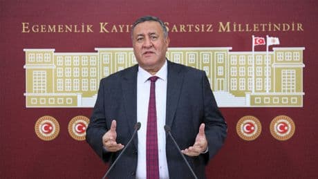 CHP'li Gürer: Vatandaşın sofrasından bu yılın başından beri 295 ekmek eksildi