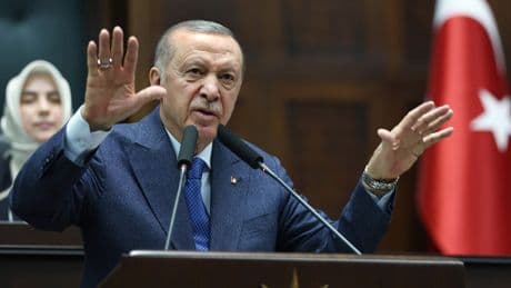 Belediyelerde yeni dönem mi? Erdoğan kürsüde 'fesih' mesajı verdi, yapısal dönüşüme işaret etti: Kazanamadığı belediyeyi 'yasal' kılıfla ele geçirecek!