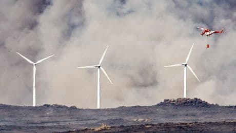 El Gobierno defiende su gestión contra los incendios forestales