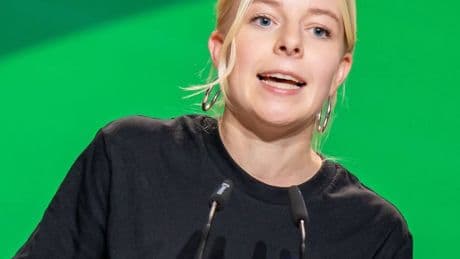 Massive Kritik an Jette Nietzard: Grüne Jugend-Chefin provoziert mit „ACAB“-Pulli