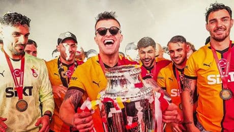 Galatasaray'dan çifte imza: TFF'ye bildirildi!