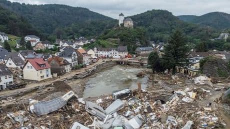 Ahrtal: Ex-Landrat bekommt ein Drittel weniger Pension – und soll Bezüge ganz verlieren