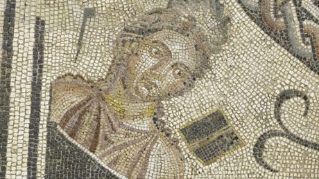 Zaragoza expone por primera vez al completo un mosaico romano descubierto hace 36 años