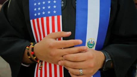 Washington suspend les demandes de visas pour les étudiants étrangers