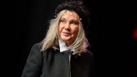 Après six années d’absence, la chanteuse québécoise Diane Dufresne remonte sur scène à Paris