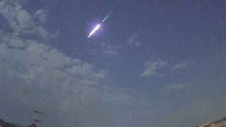Los restos de un cohete chino iluminan el cielo del sureste español tras su reingreso en la atmósfera