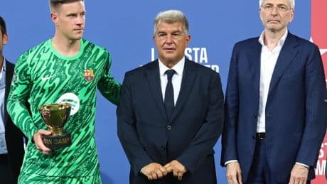 FC Barcelona Director Deco Throws Shade At Ter Stegen: ‘I Don’t Have To Talk To Him’