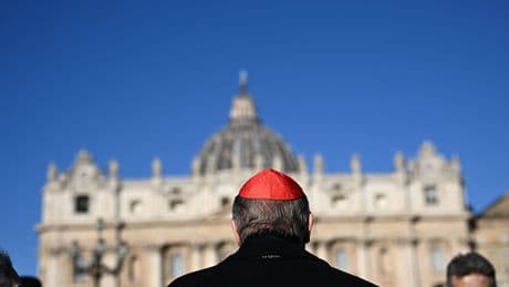 Asediando el 'castillo santo': cómo este cónclave estará lleno de injerencias externas