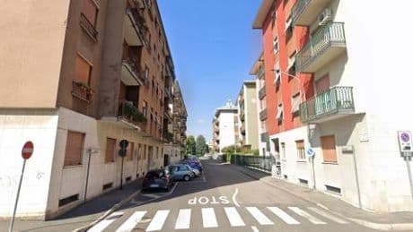 Uccisa in casa con un coltello piantato nella schiena. Orrore a Legnano