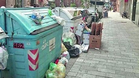 Savona e il porta a porta, la città è invasa dai rifiuti