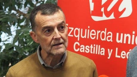 Maíllo afea al PSOE que no haya suspendido de militancia a Leire Díez pero respalda a Santos Cerdán