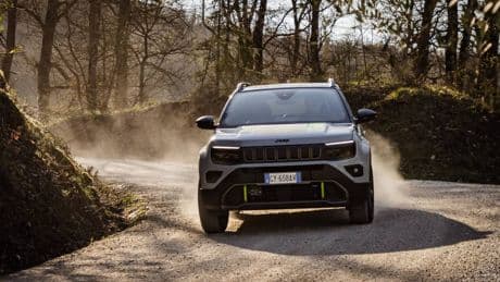 Jeep Avenger supera i 200.000 ordini: un successo europeo firmato Torino