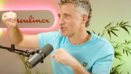 Xevi Verdaguer, psiconeuroinmunólogo: “Tienes que desayunar cuando tengas hambre, entre las 8 y las 10, pero no inmediatamente después de despertar”