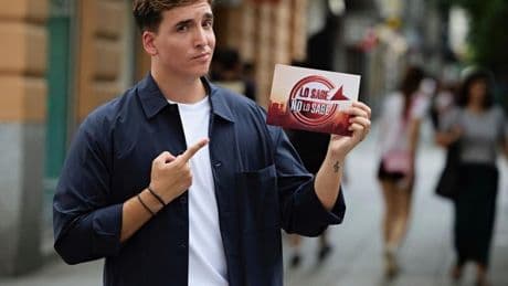 La indignación de Xuso Jones con los camareros cuando pide kalimotxo: «Me miran raro»