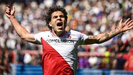 4-0: Frenazo del Ajax en su carrera hacia el título