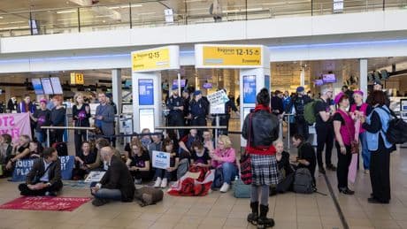 XR en Schiphol verwijten elkaar voor eigen rechter te spelen na opleggen gebiedsverbod om demonstreren beveiligd deel luchthaven