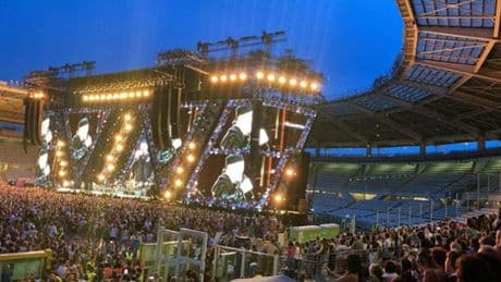 Vasco, tutto esaurito per il primo concerto a Torino | Video