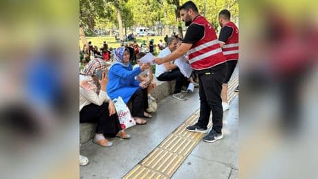 Ekrem İmamoğlu'ndan sınava giren gençlere ve velilere mektup