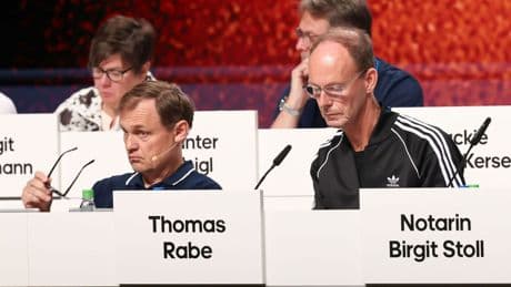 Adidas-Aufsichtsrat: Adidas-Chefaufseher Rabe darf noch ein Jahr weitermachen