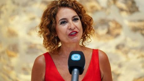 Loterías, IVA reducido, diésel.... Hacienda busca un tijeretazo de 1.600 M en beneficios fiscales